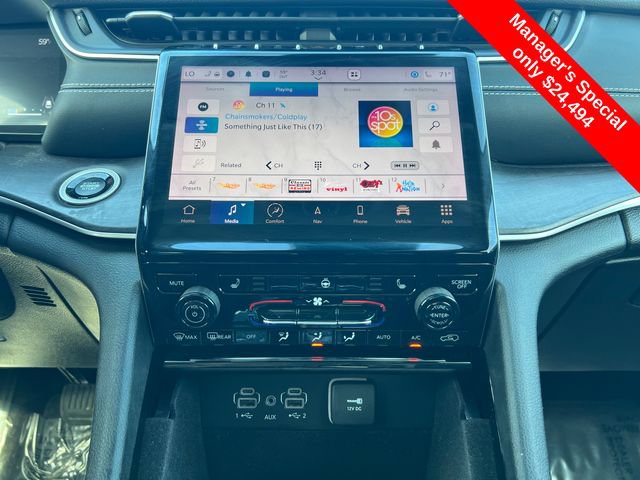 Used 2023 Jeep Grand Cherokee Limited AWD/4WD image 17