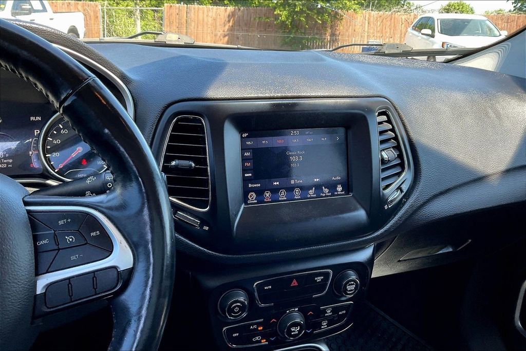 Used 2018 Jeep Compass Latitude w/ Popular Equipment Group FWD image 6
