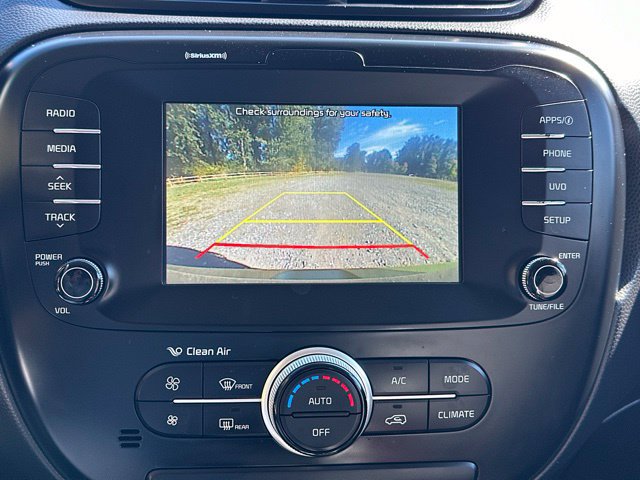 Used 2018 Kia Soul + FWD image 32
