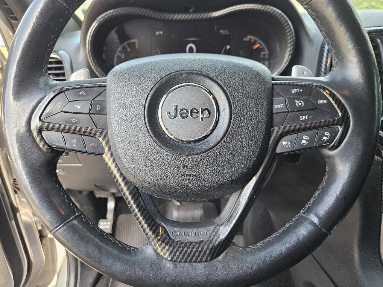 Used 2014 Jeep Grand Cherokee Limited w/ Luxury Group II AWD/4WD image 22