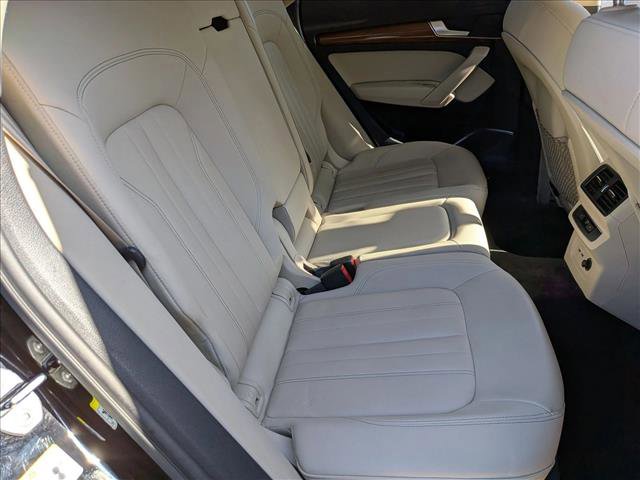 Used 2021 Audi Q5 Premium w/ Convenience Package image 20