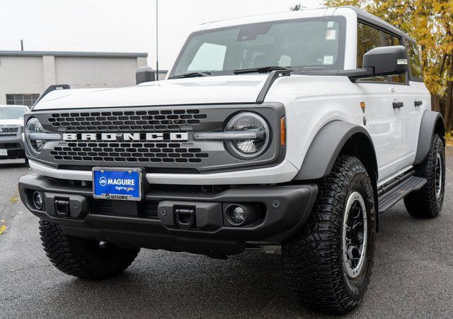 Used 2023 Ford Bronco Badlands w/ Sasquatch Package image 2