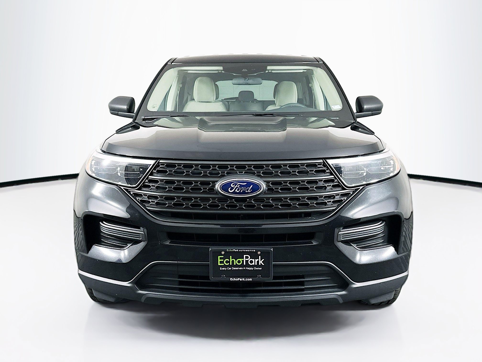 Used 2023 Ford Explorer 4WD image 2