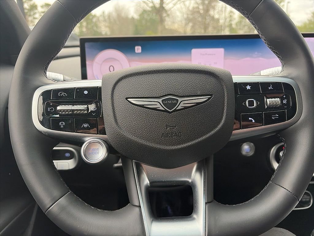 Used 2026 Genesis GV60 RWD image 13