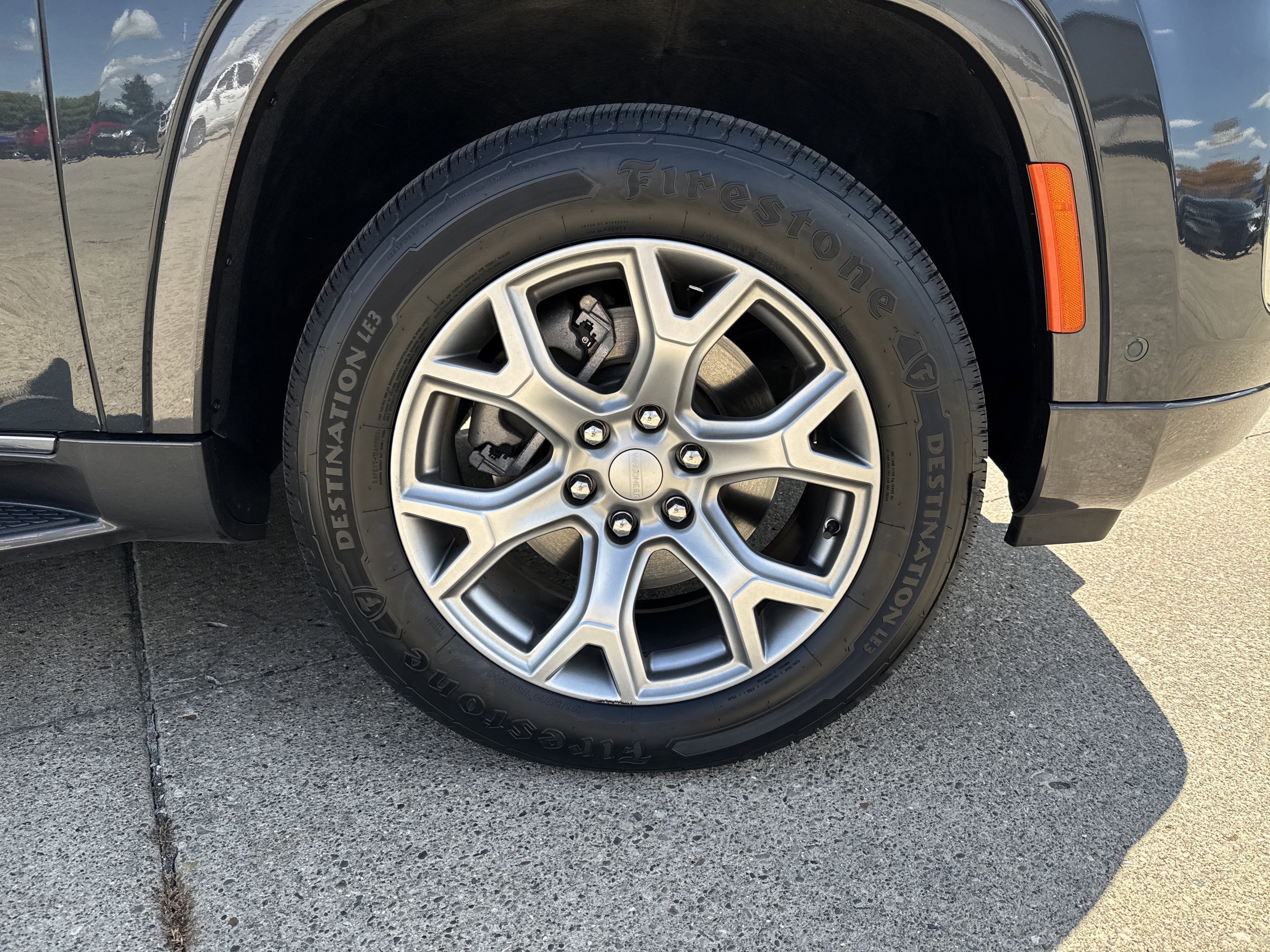 Used 2022 Jeep Wagoneer Series I w/ Premium Group I image 24