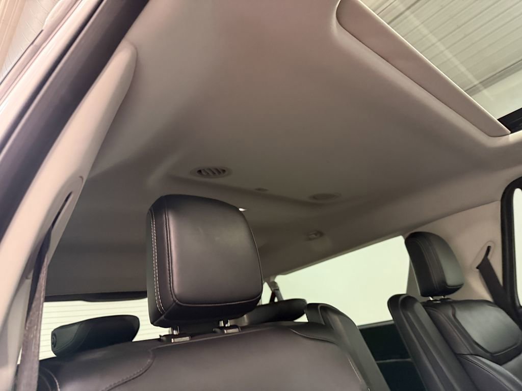 Used 2025 Ford Expedition Max Platinum image 15