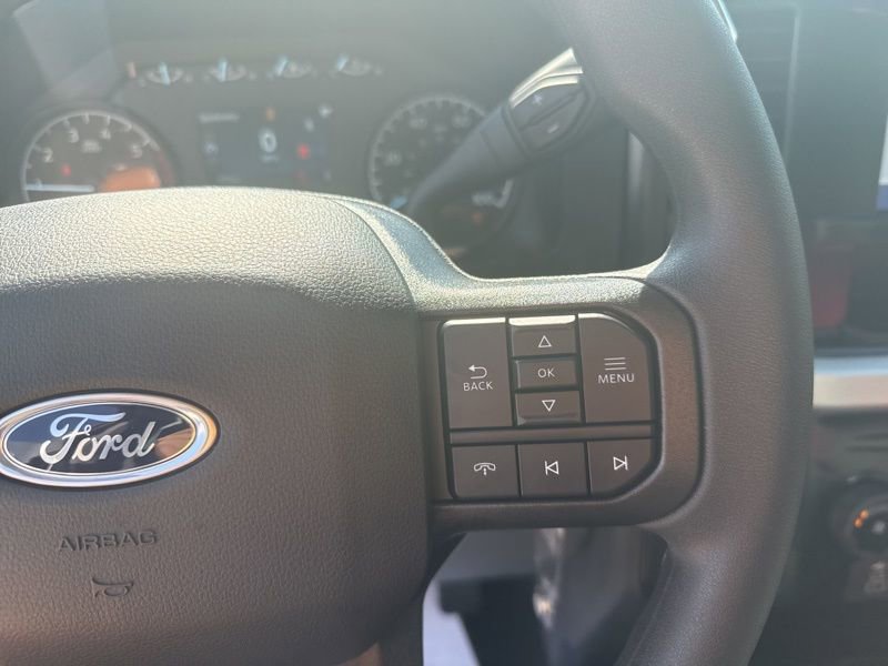 New 2025 Ford F350 XLT AWD/4WD image 23