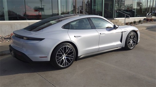 New 2025 Porsche Taycan image 7