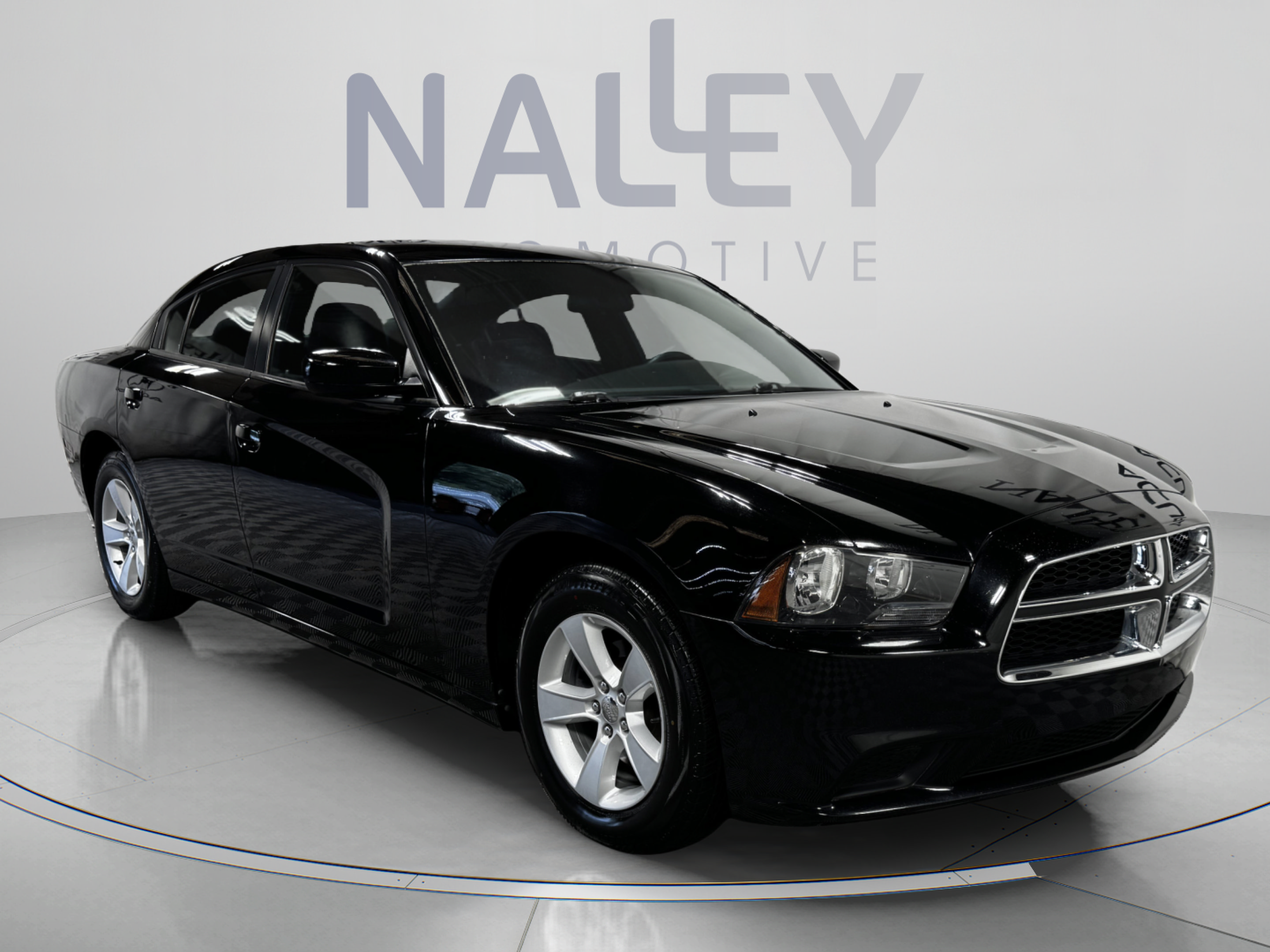 Used 2014 Dodge Charger SE RWD image 7