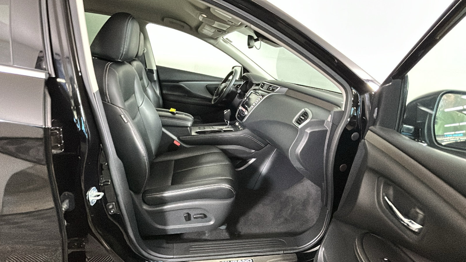 Used 2024 Nissan Murano SV w/ SV Midnight Edition Package AWD/4WD image 34