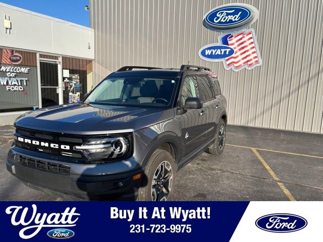 Used 2024 Ford Bronco Sport Outer Banks image 1