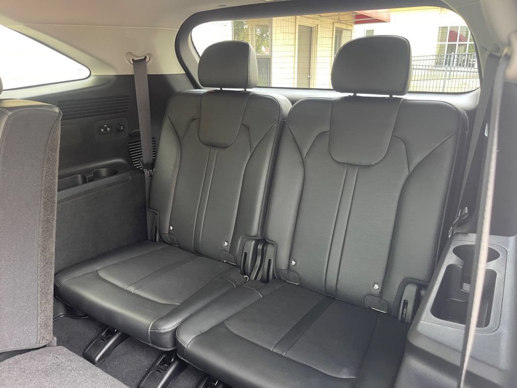 Used 2025 Kia Sorento S FWD image 11