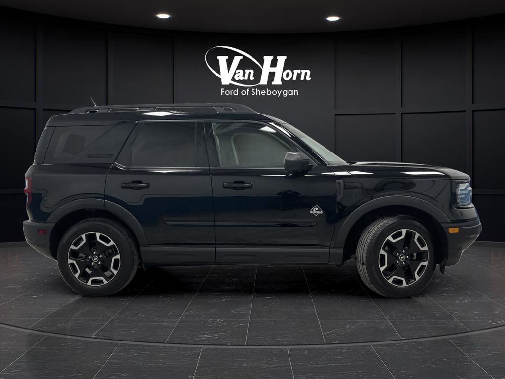 Used 2022 Ford Bronco Sport Outer Banks image 2