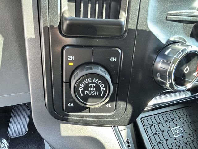 New 2026 Ford F150 Lariat w/ Equipment Group 501A Mid AWD/4WD image 13