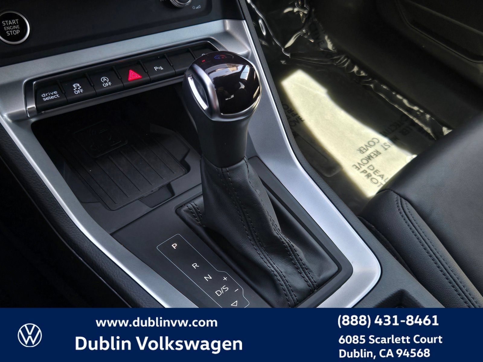 Used 2024 Audi Q3 2.0T Premium w/ Convenience Package AWD/4WD image 18