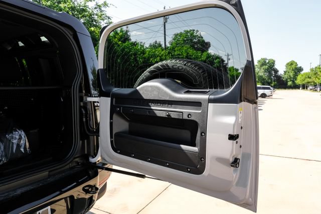 New 2026 Land Rover Defender 110 X-Dynamic SE AWD/4WD image 67