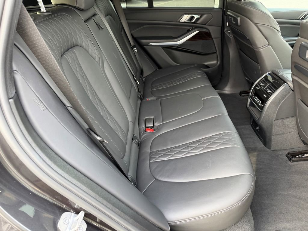 Used 2023 BMW X5 xDrive45e w/ Executive Package image 16