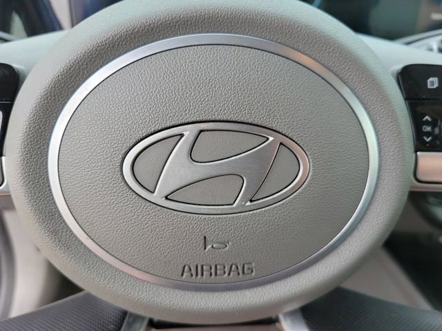 Used 2024 Hyundai Elantra SEL image 28
