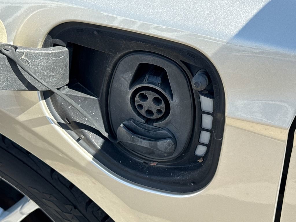 Used 2017 Ford Focus Electric Hatchback image 11