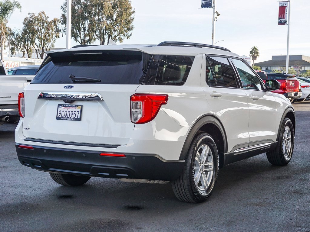Certified 2022 Ford Explorer XLT image 7