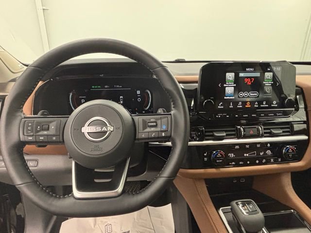 Used 2025 Nissan Pathfinder Platinum w/ Cargo Package image 19