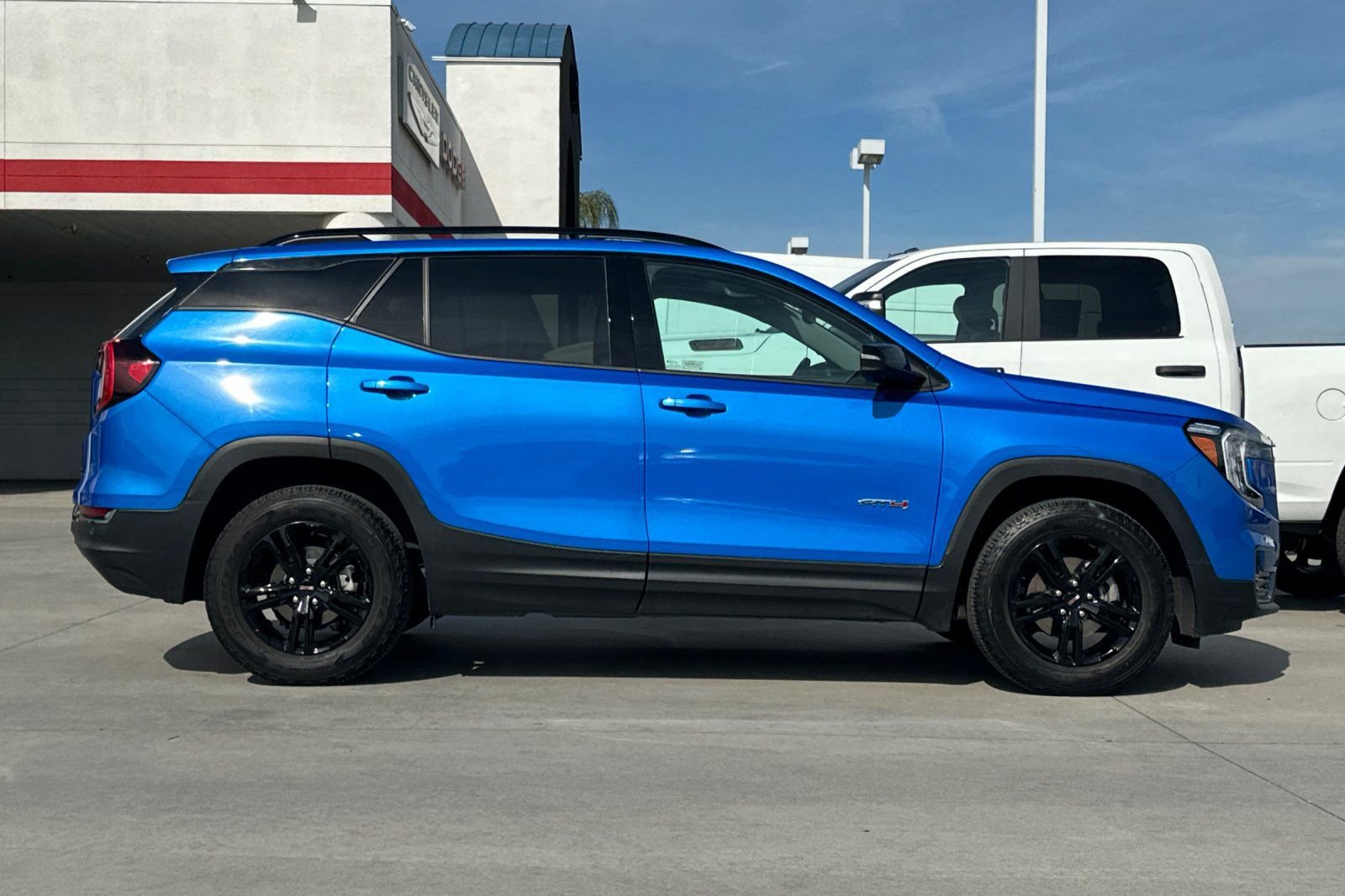 Used 2024 GMC Terrain AT4 w/ Tech Package image 7