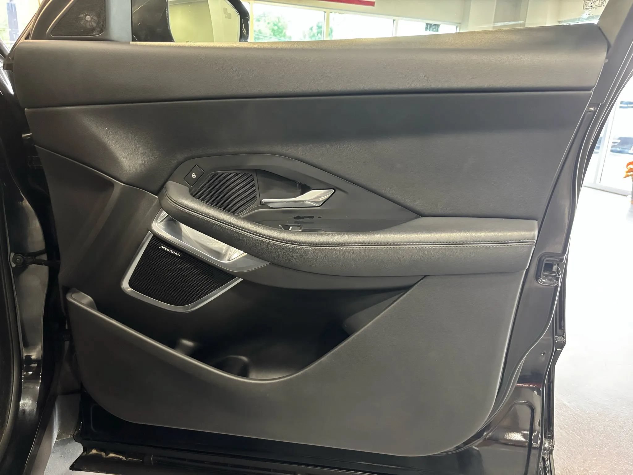 Used 2018 Jaguar E-PACE S AWD/4WD image 36