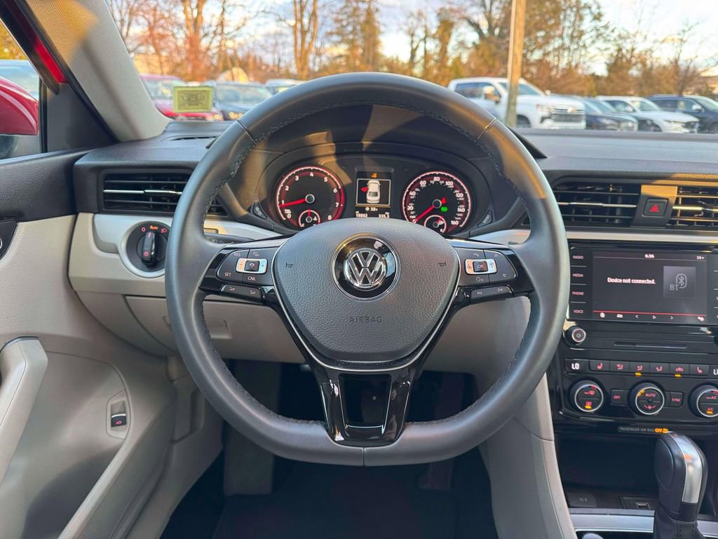 Used 2022 Volkswagen Passat 2.0T SE image 20