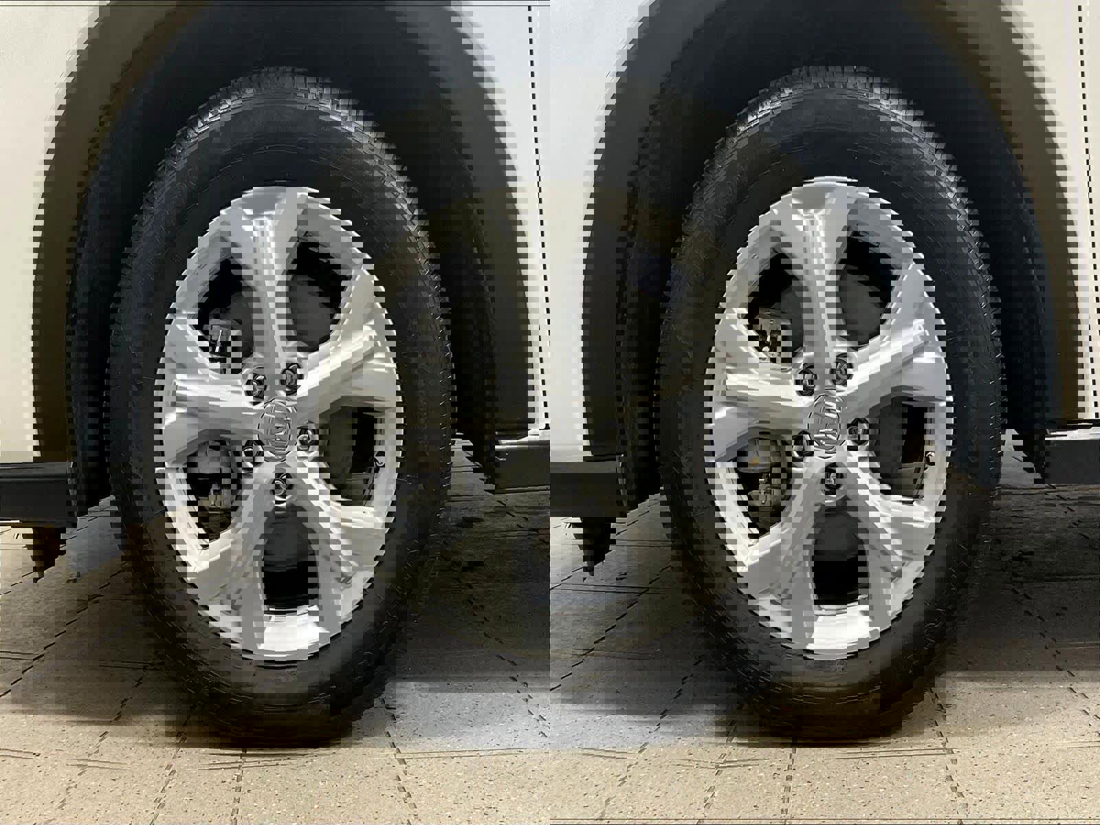 Used 2025 Honda HR-V LX image 7