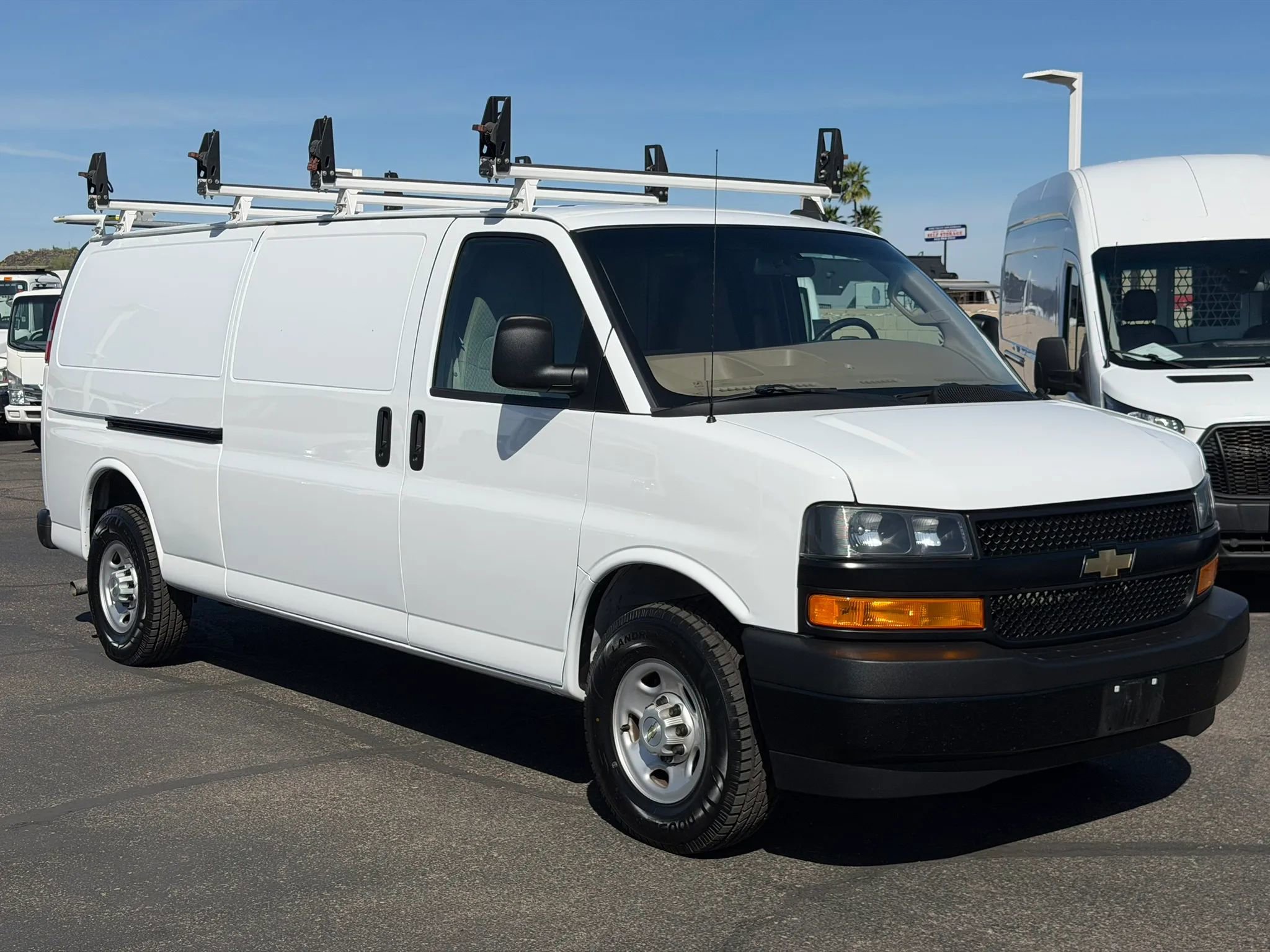 Used 2023 Chevrolet Express 2500 Extended RWD image 8