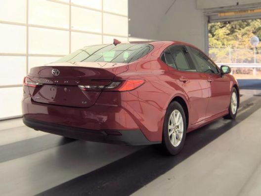 Used 2025 Toyota Camry LE w/ Convenience Package FWD image 4