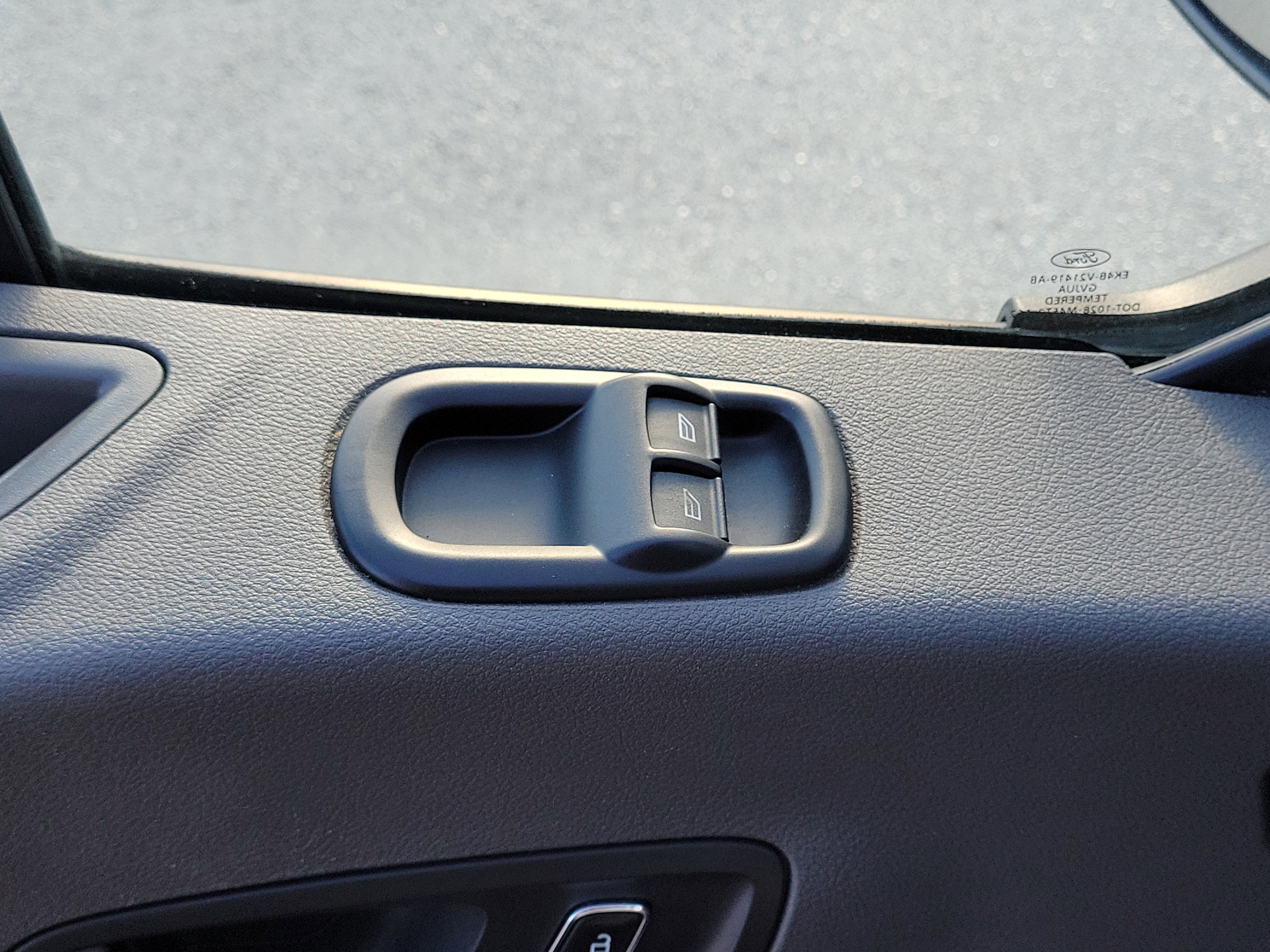 Used 2023 Ford Transit 350 XLT image 24