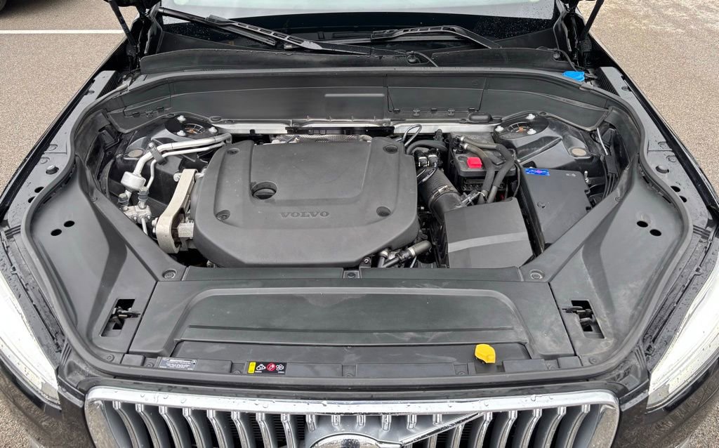 Used 2023 Volvo XC90 B6 Plus w/ Protection Package Premier image 28