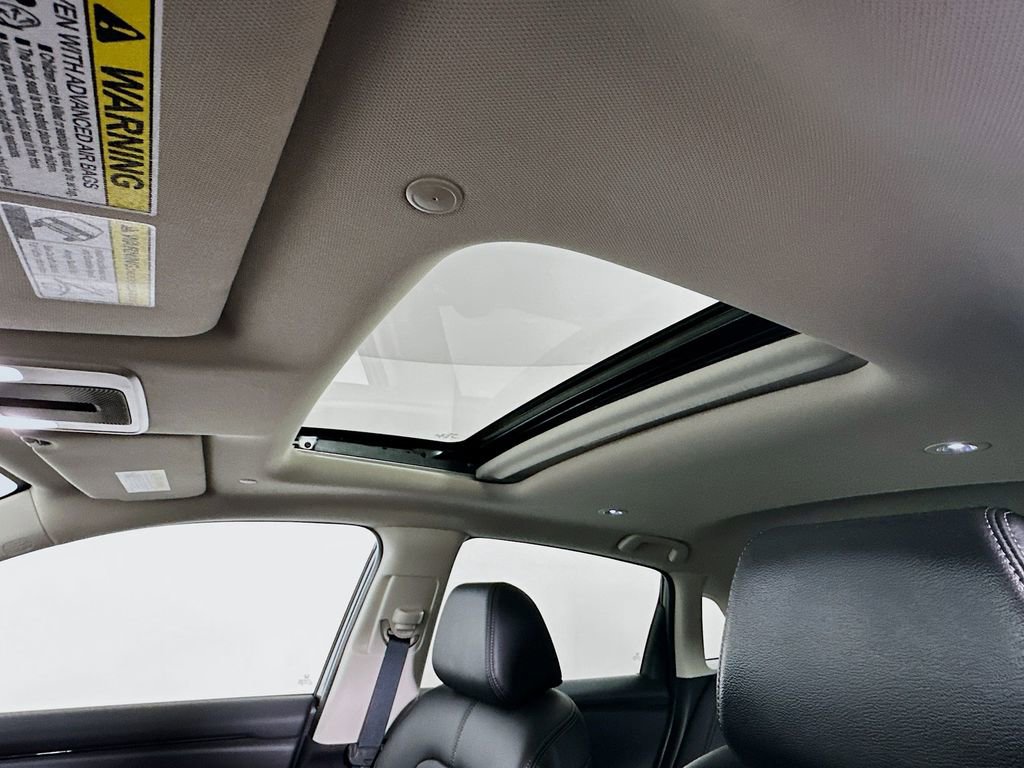 Used 2026 Honda HR-V EX-L image 11