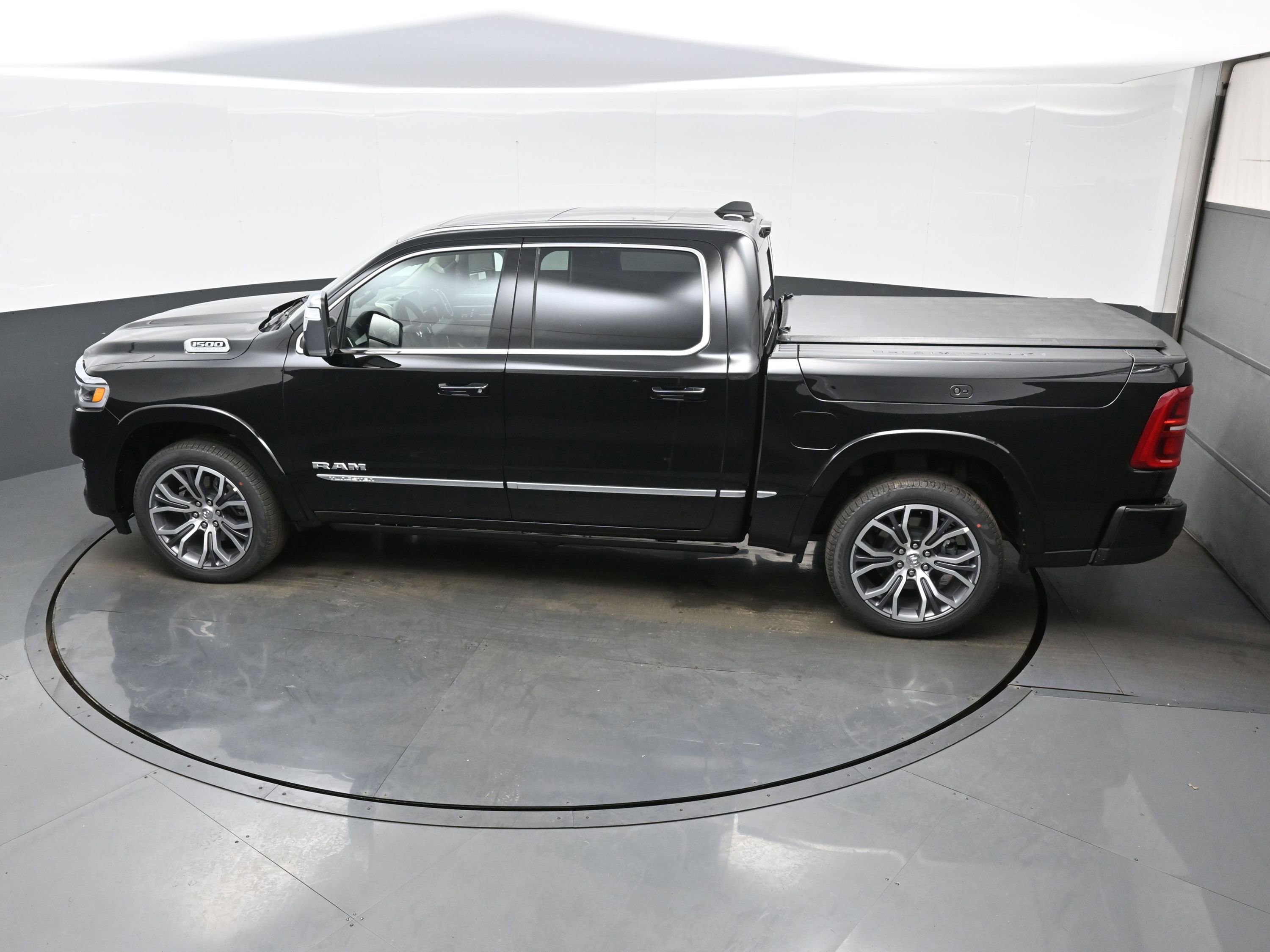 New 2026 RAM 1500 Tungsten AWD/4WD image 19