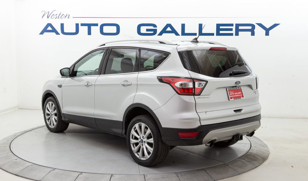 Used 2018 Ford Escape Titanium w/ Ford Safe & Smart Package AWD/4WD image 3