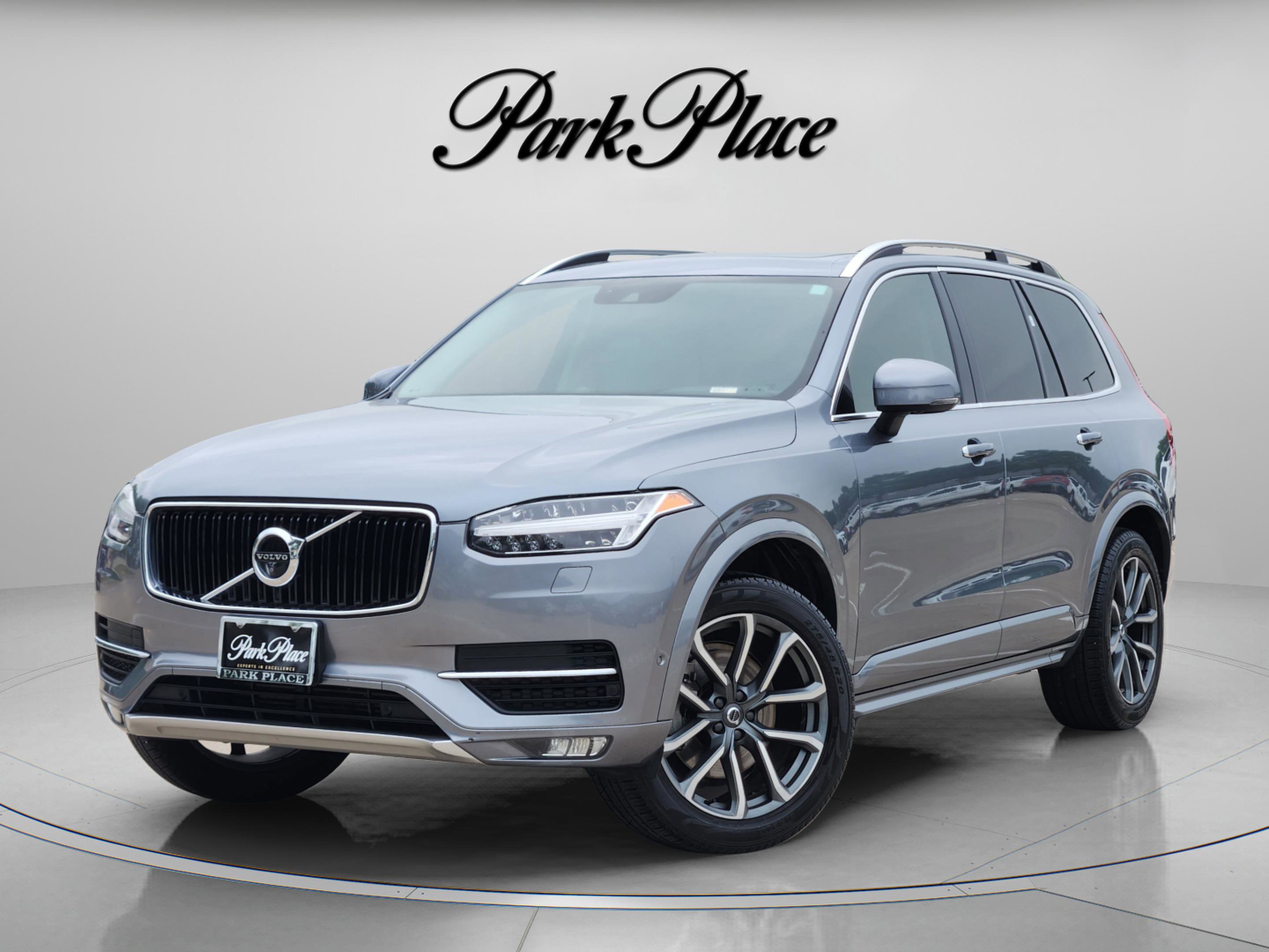 Used 2018 Volvo XC90 T6 Momentum AWD/4WD image 1