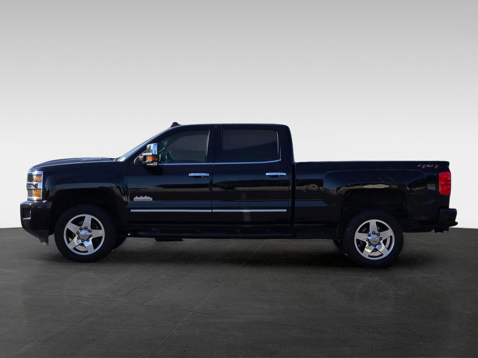 Used 2019 Chevrolet Silverado 2500 High Country w/ Duramax Plus Package image 7
