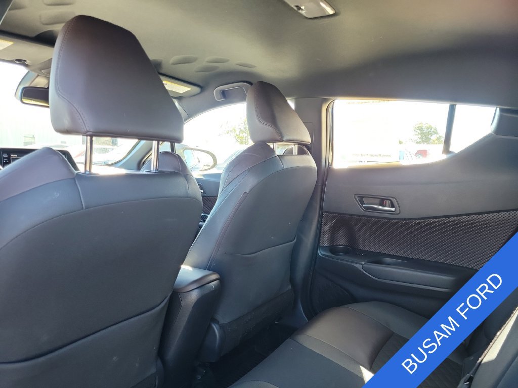 Used 2019 Toyota C-HR Limited FWD image 11