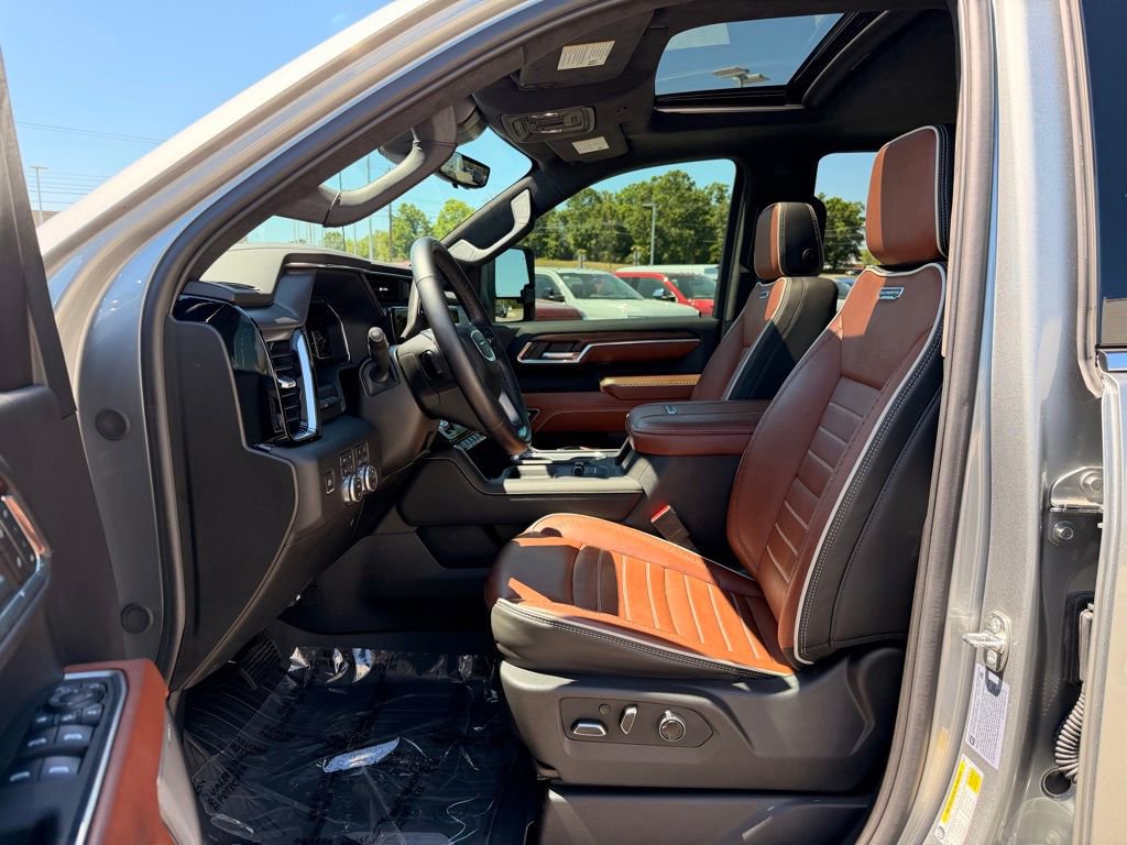 Used 2024 GMC Sierra 2500 Denali Ultimate AWD/4WD image 11
