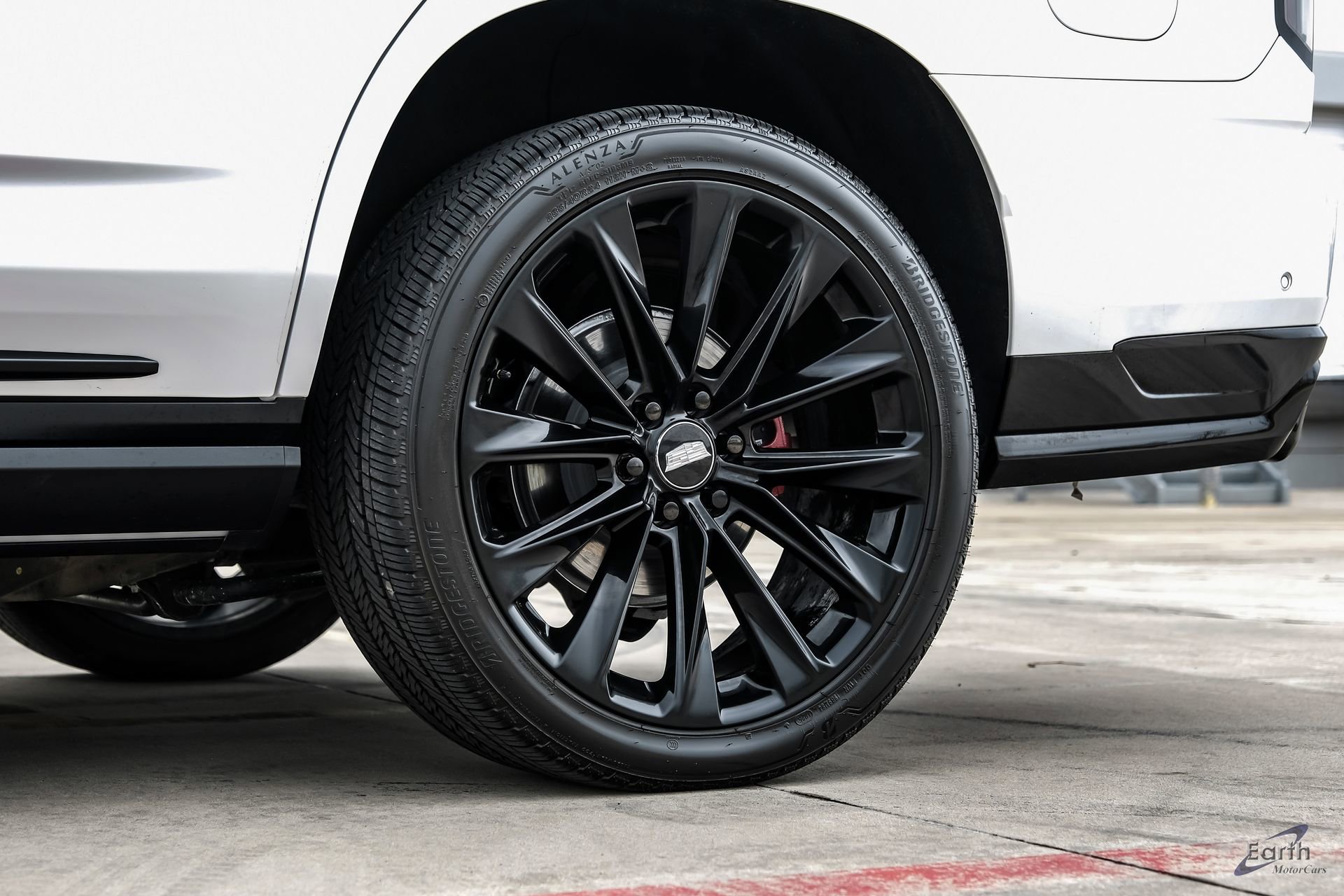 Used 2025 Cadillac Escalade V w/ LPO, ONYX Package AWD/4WD image 92