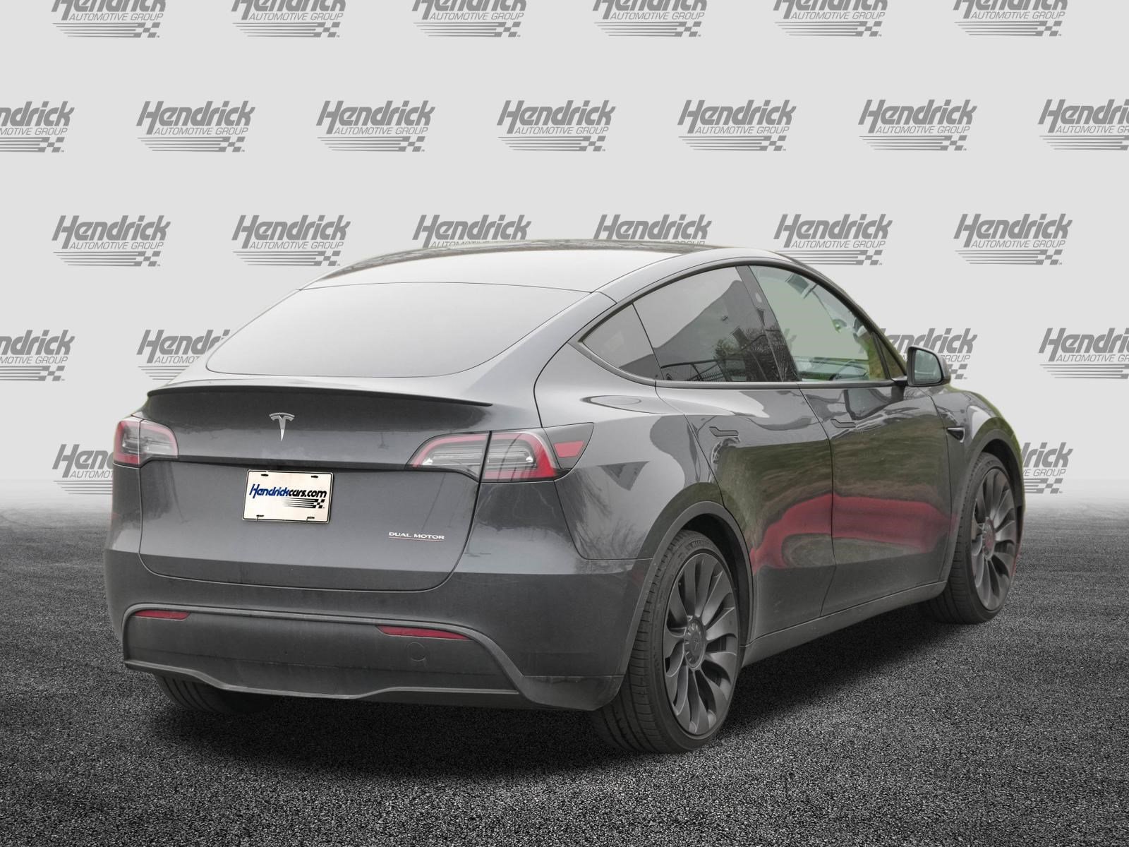Used 2024 Tesla Model Y Performance image 9