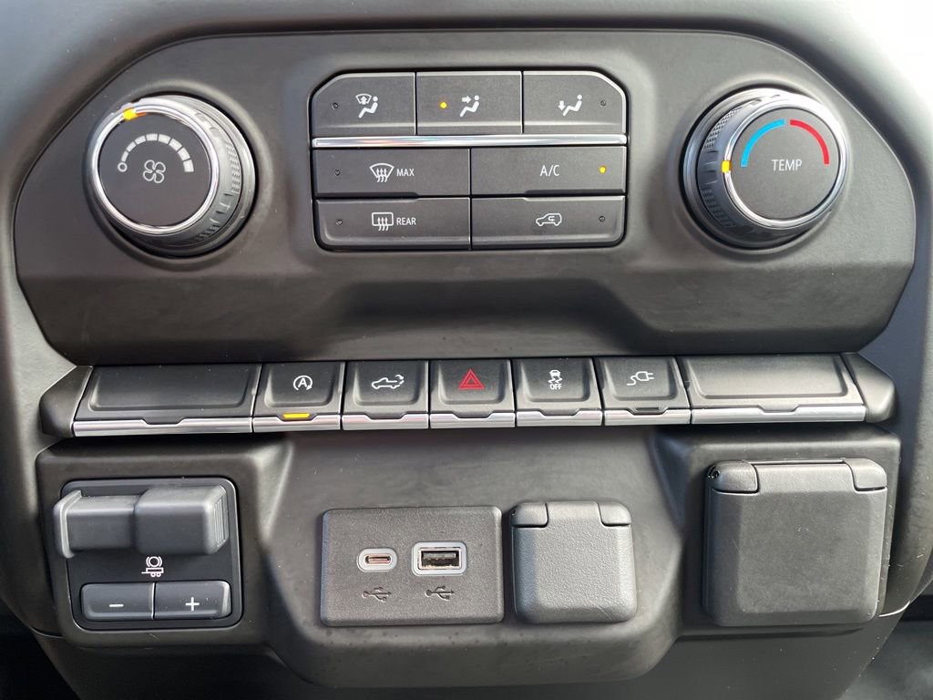 Used 2021 Chevrolet Silverado 1500 Custom AWD/4WD image 21