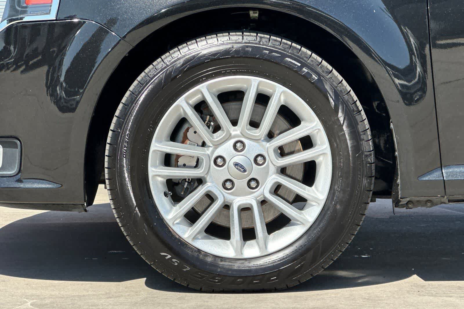 Used 2014 Ford Flex SEL w/ Equipment Group 202A FWD image 35