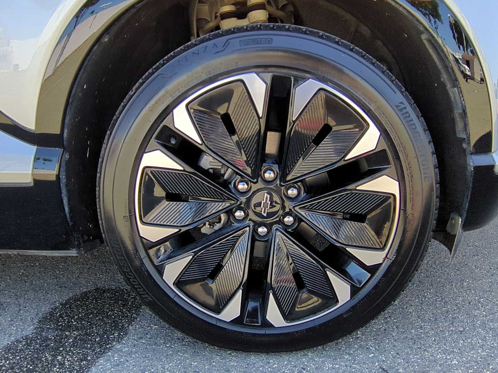 Used 2024 Chevrolet Blazer EV RS RWD image 29