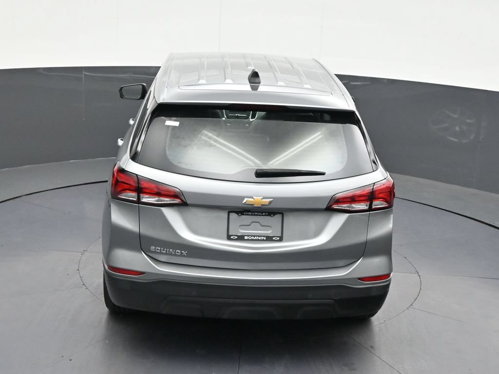Used 2024 Chevrolet Equinox LS w/ Driver Confidence II Package FWD image 18