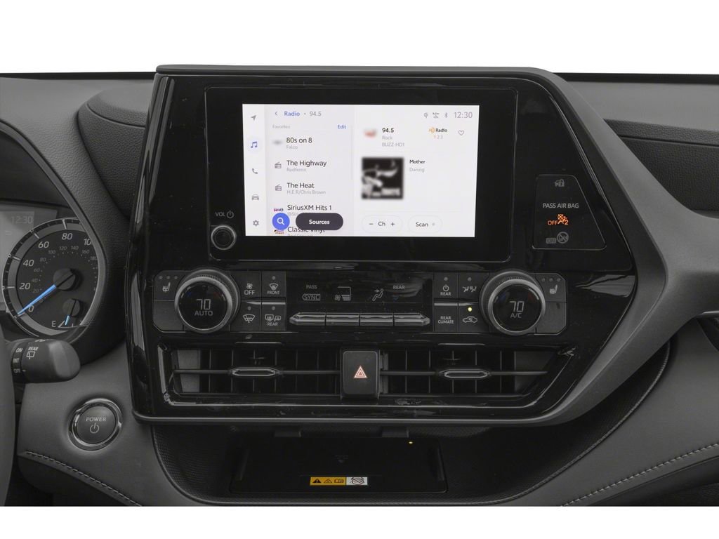 New 2026 Toyota Highlander XLE image 7