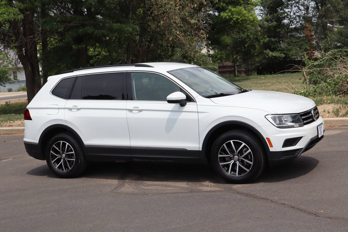 Used 2021 Volkswagen Tiguan SE AWD/4WD image 2
