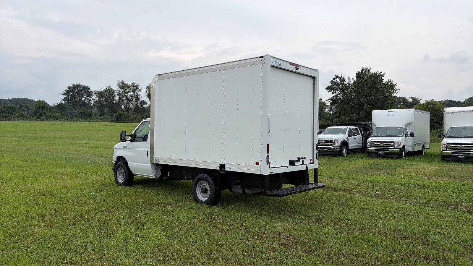 New 2027 Ford E-350 and Econoline 350 Super Duty w/ Power Equipment Group RWD image 3