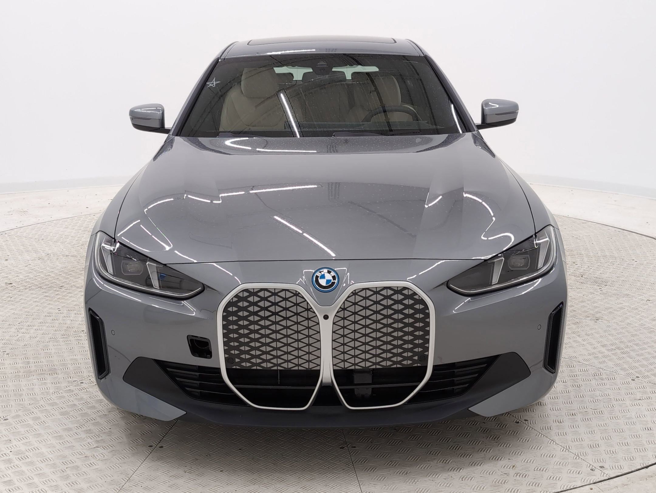 Certified 2025 BMW i4 eDrive40 w/ Premium Package image 6